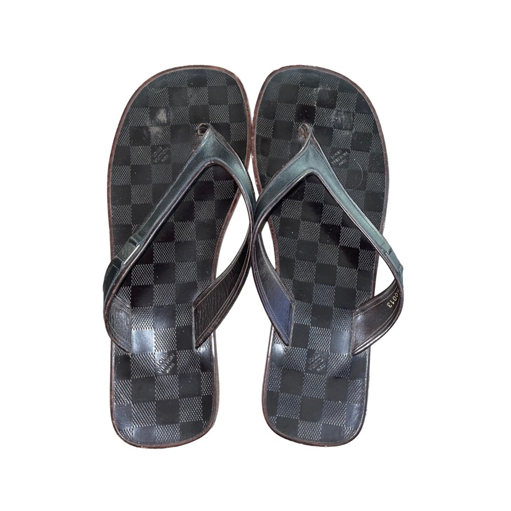 Louis Vuitton Flip Flops | Size 11